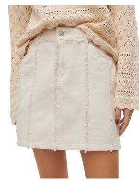 Vero Moda Frayed Seam Cream Mini Skirt